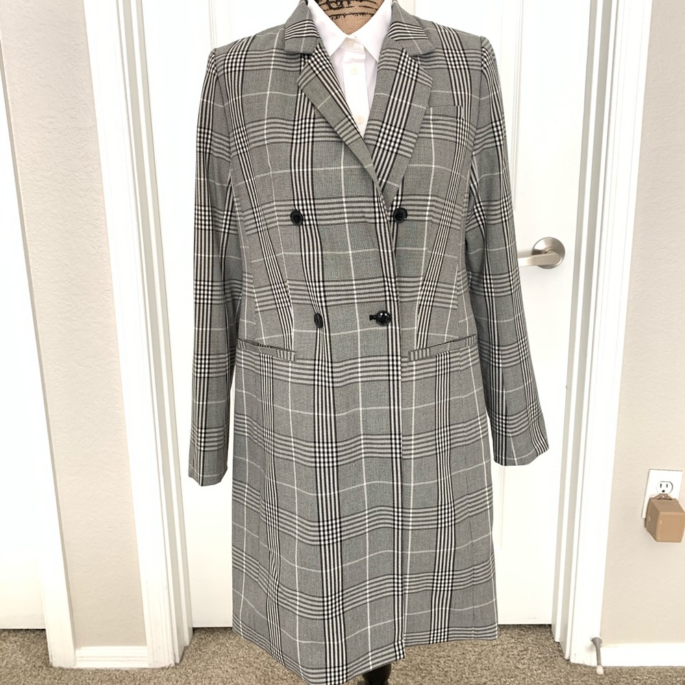 Banana Republic Light Weight Trench Coat